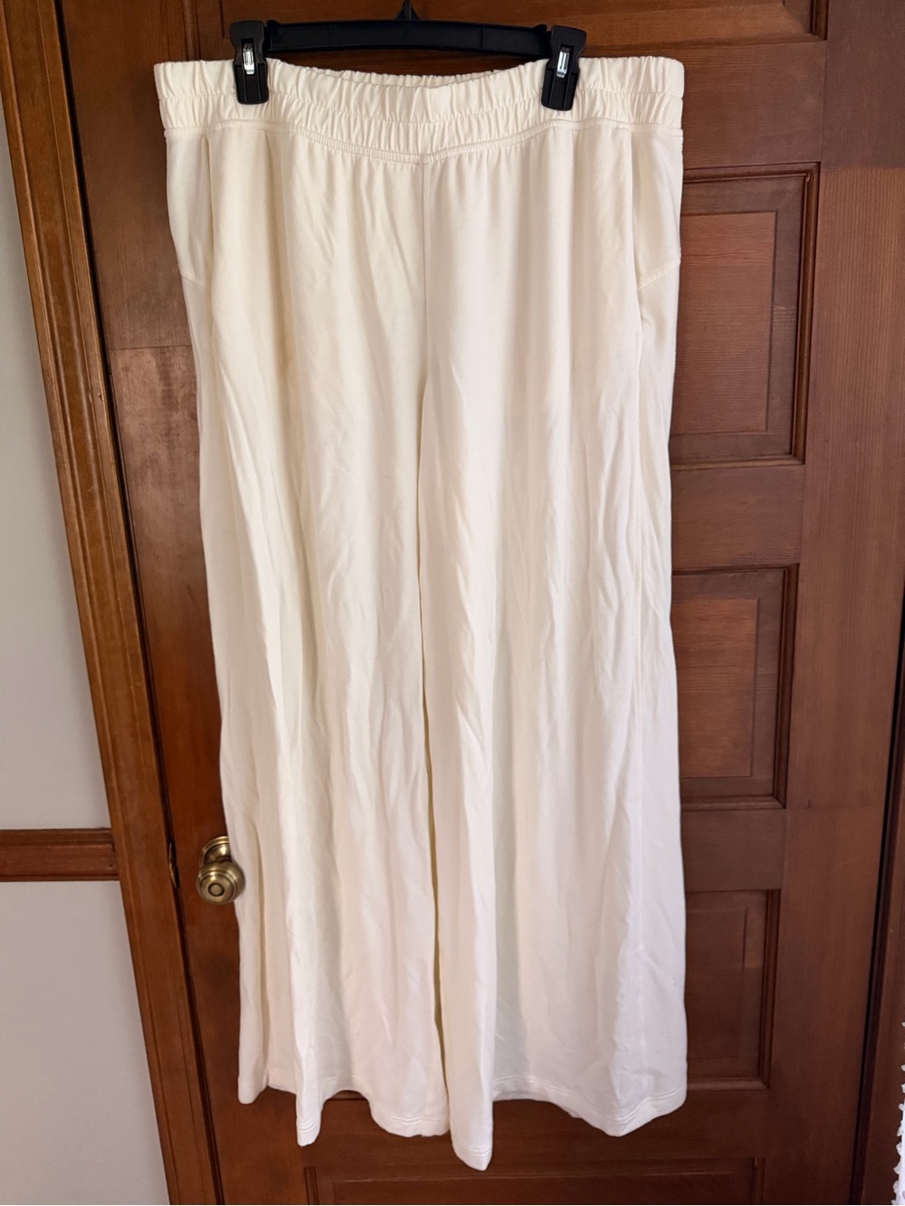 LULULEMON BE CALM MID RISE WIDE LEG PANT IN COCONUT IVORY - Picture 3 of 9